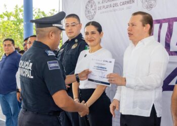 Estefanía Mercado pone en marcha programa “Tu Escuela Azul” en Playa del Carmen