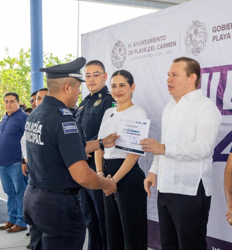 Estefanía Mercado pone en marcha programa “Tu Escuela Azul” en Playa del Carmen