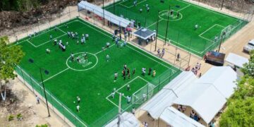 Inauguran dos canchas de fútbol 5 del programa Mundial Social en El Ramal