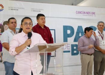 Cumple Ayuntamiento de BJ con segundo pago de becas “Educación para Transformar”   