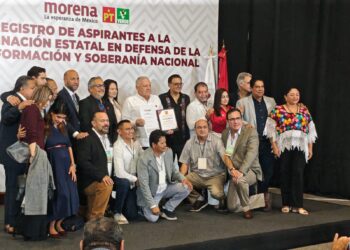 Destaca Rafael Marín 40 años de trayectoria en registro a la interna de Morena