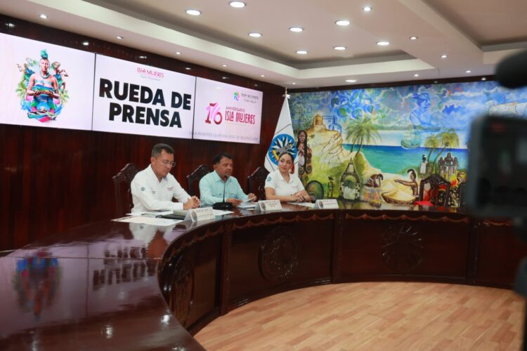 Gobierno de Isla Mujeres presenta convocatorias para reconocimientos por 176 Aniversario de la Fundación del municipio