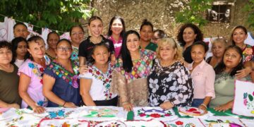 Clausura Blanca Merari curso de bordado a mano en Leona Vicario