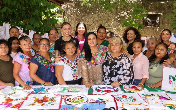 Clausura Blanca Merari curso de bordado a mano en Leona Vicario
