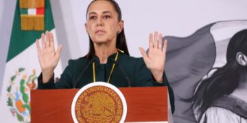 Sheinbaum pide todo el peso de la ley contra exdirector de Pemex tras denuncia por violencia de género