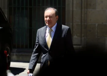 “Casi sudo agua bendita”: gobernador de Sonora, Alfonso Durazo, rechaza vínculos con grupos criminales