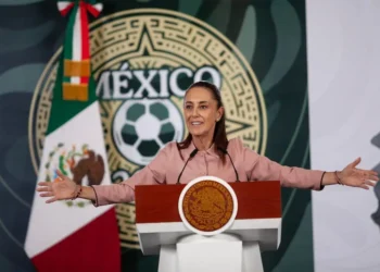En México no hay condiciones para que la ultradrecha regrese al poder como en Brasil en 2014: Sheinbaum