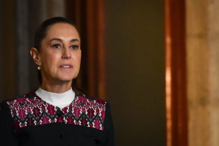 Hoy sale un equipo de rescatistas y personal de sanidad de México a Venezuela para ayudar tras sismos: Sheinbaum