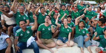 La fiesta futbolera se vive al máximo en el Fut Fest Isla Mujeres