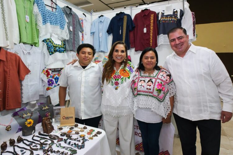 Inaugura Mara Lezama Congreso Internacional Apícola y destaca la actividad para bienestar y prosperidad de familias