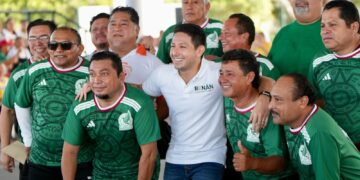 Renán Sánchez reconoce al magisterio en los Juegos Deportivos, Culturales y Artísticos de los Trabajadores de la Educación