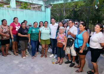Recorrer el territorio y escuchar a la gente permite seguir mejorando Cozumel: Renán Sánchez