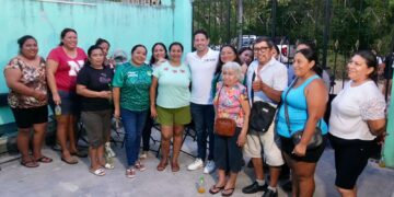 Recorrer el territorio y escuchar a la gente permite seguir mejorando Cozumel: Renán Sánchez
