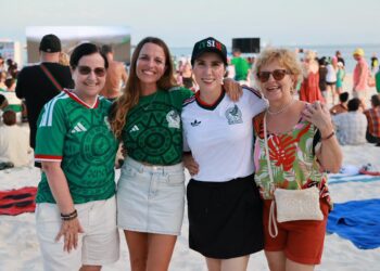 Isla Mujeres vive una gran fiesta futbolera con el Fut Fest en Playa Centro