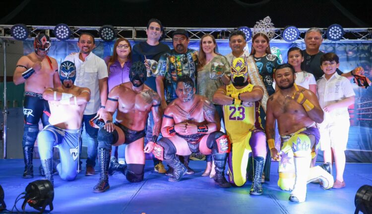 La emoción de la lucha libre llega a las Fiestas de Fundación 2026 con “Furia en el Caribe”