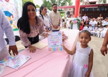Blanca Merari asiste a clausura de ciclo escolar del jardín de niños “Vicente Guerrero” en Leona Vicario