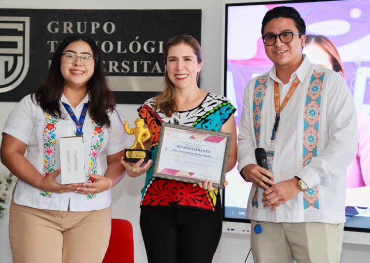 Atenea comparte con universitarios su experiencia de liderazgo y servicio público