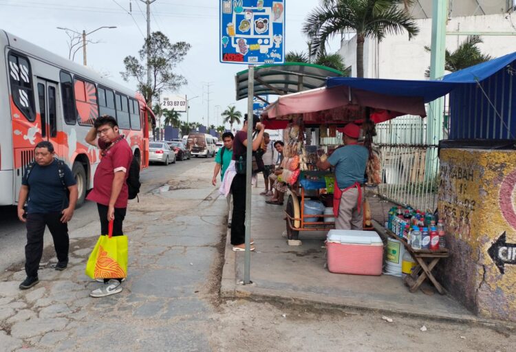 Calles de Cancún, hostiles a personas discapacitadas