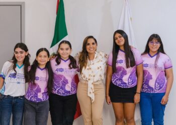 Reconoce Mara Lezama a estudiantes que representaron a Quintana Roo en la Olimpiada Mexicana de Matemáticas