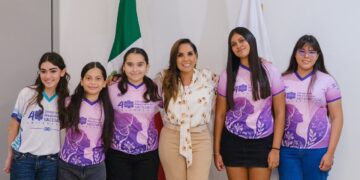 Reconoce Mara Lezama a estudiantes que representaron a Quintana Roo en la Olimpiada Mexicana de Matemáticas