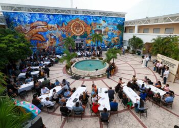 Con la voz de playenses, Estefanía Mercado fortalece transformación urbana de Playa del Carmen