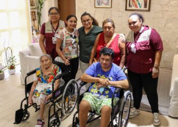 Vincula “Día del Pueblo” a cancunenses con autoridades todas las semanas