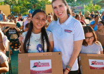 Gobierno de Isla Mujeres abre convocatoria para el programa de computadoras en beneficio de las juventudes