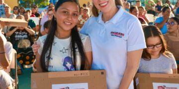 Gobierno de Isla Mujeres abre convocatoria para el programa de computadoras en beneficio de las juventudes