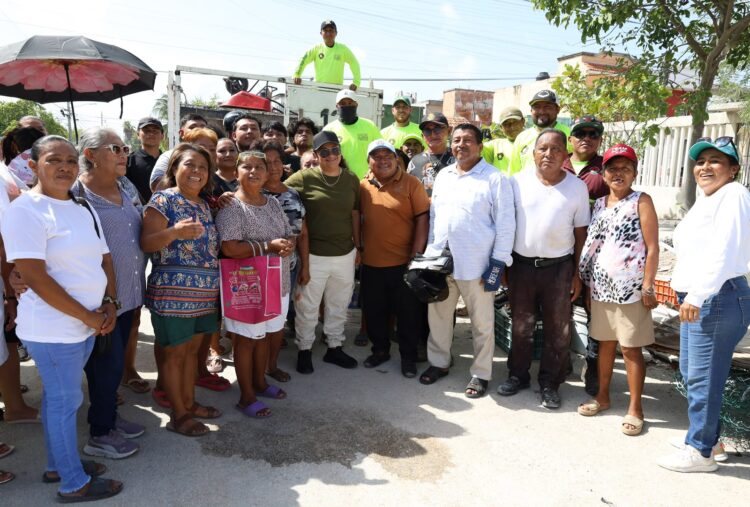Autoridades de BJ mejoran el entorno de las familias cancunenses
