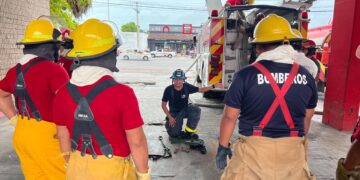 Estefanía Mercado consolida al Cuerpo de Bomberos de Playa del Carmen como referente en capacitación
