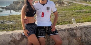 Vacaciona Raúl Jiménez en Isla Mujeres