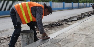 Avanza la rehabilitación de la Rueda Medina para fortalecer la movilidad en Isla Mujeres