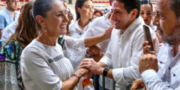Renán Sánchez Tajonar acompaña a la presidenta Claudia Sheinbaum en su gira por Quintana Roo
