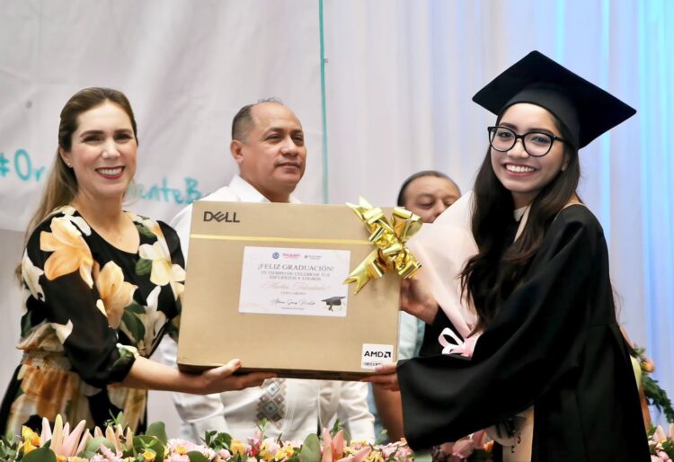 Gobierno de Isla Mujeres invita a jóvenes a registrarse en el programa “Transformando la Educación: Mi Computadora 2026”