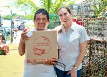 Atenea Gómez fortalece el respaldo al sector pesquero con la entrega de apoyos del programa Familia Pescadora