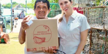 Atenea Gómez fortalece el respaldo al sector pesquero con la entrega de apoyos del programa Familia Pescadora