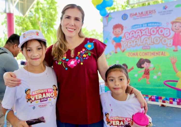 Atenea Gómez acompaña a pequeñines de Zona Continental en el curso “Ba’axlo’ob Paalalo’ob”