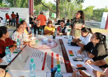 Gobierno de Isla Mujeres fortalece participación ciudadana con foros para actualizar Plan Municipal de Desarrollo