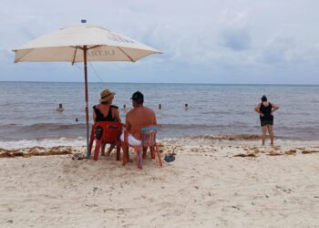 Regresa el turismo a Playa del Carmen, aunque más atento al gasto
