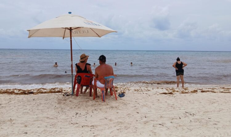 Regresa el turismo a Playa del Carmen, aunque más atento al gasto