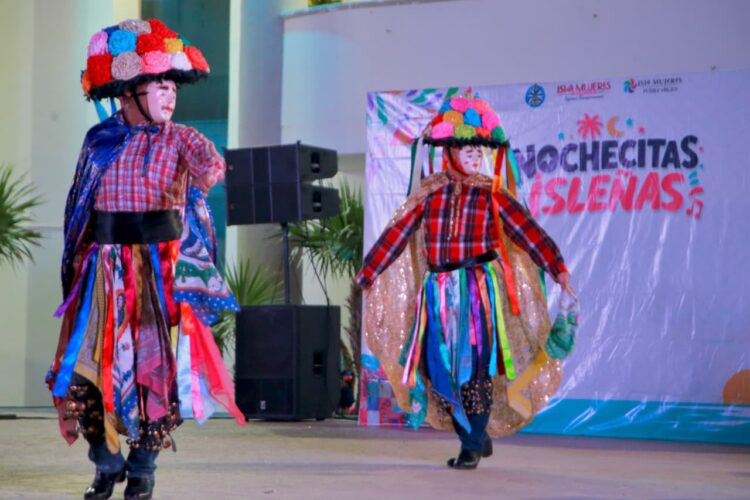 Isla Mujeres fortalece la cultura con presentación del Ballet Folclórico Municipal de Palenque