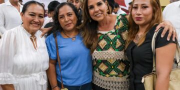 Reconoce Mara Lezama desempeño de docentes y directivos de las 180 telesecundarias en el estado