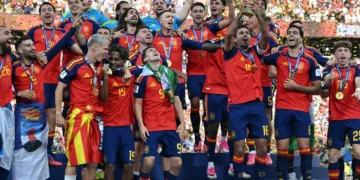 España aplasta el sueño de Argentina y vuelve a reinar el Mundial al ganar 1-0