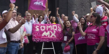 En la mira, si Ruffo inyectó dinero del huachicol fiscal al partido Somos México