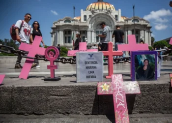 ¿Qué propone la iniciativa presidencial de ley contra el feminicidio?
