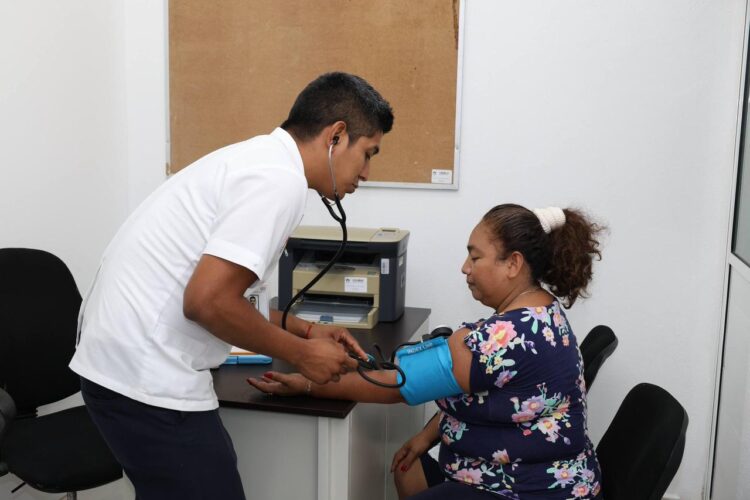 Ayuntamiento de Benito Juárez fortalece la cobertura de salud con 38 mil consultas médicas