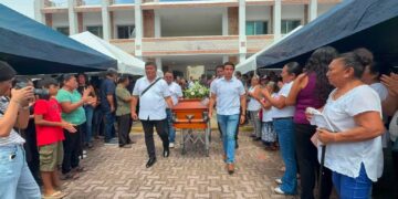 Despiden a Paoly Perera con doble homenaje en Felipe Carrillo Puerto