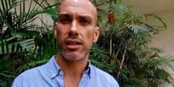 El regidor de Tulum Eugenio Barbachano hace oficial su cambio al PAN