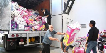 Envía Cisvac 38 toneladas de apoyo a Venezuela; mañana arranca acopio para Colombia