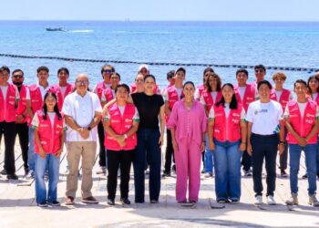 Gran alianza; equipan a jóvenes del CAPTA en Playa del Carmen